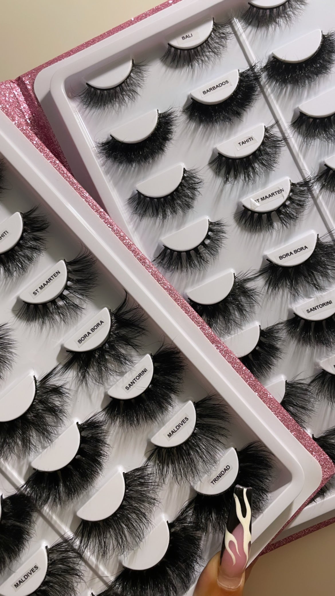 Veriglossy Lash Books